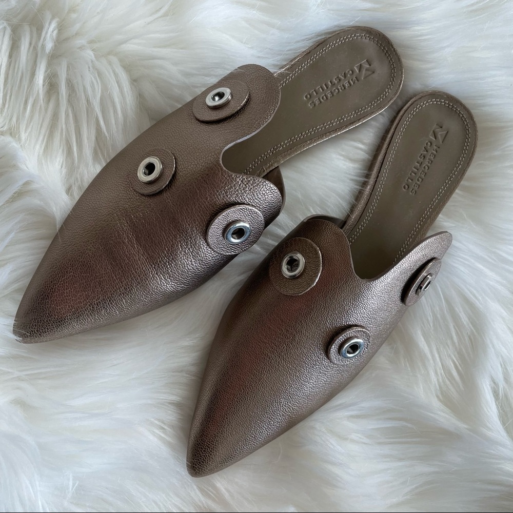 Mercedes Castillo Zaki Mule